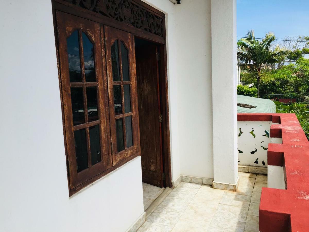 White House Lejlighed Negombo Eksteriør billede